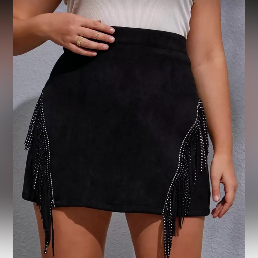 Womens Plus Solid Black Rhinestone Fringe Detail Suedette Mini Skirt